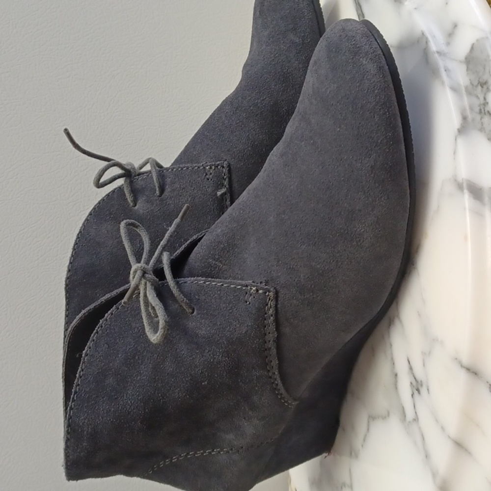 Crown Vintage Gray Suede Wedge Booties Women's size 9 wedge booties 2 in heel